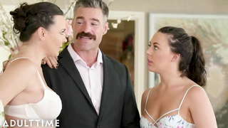 Lesba Masseuses Vie Por Charles Dera&amp;#039;s Dick