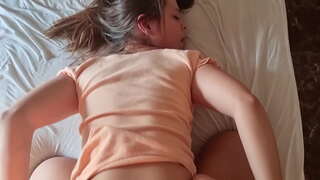 Magik robi mi zajebisty sex oralny i znika, kiedy