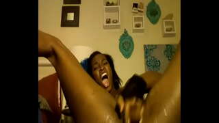 Junior z мастурбирующей kamery