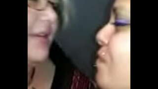 - efitra fandroana kiss