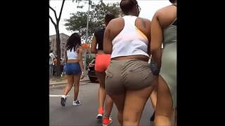 Donkey Booty Ag Siúl