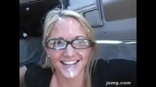 ż�簧托马斯*凌乱的面部戴着眼镜