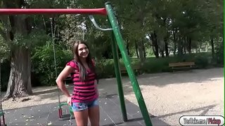 Kristina pakliuvom į The viešumas už grynieji