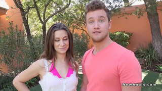 Pár anální kurva v zahradě