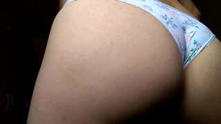 ���ನೆಯವರಲ್ಲಿ ಒಂದು ಸಿಡಿ ಸಕ್ರಿಯವಾಗಿದೆ ತನ್ನ ಪ್ಯಾಂಟಿ