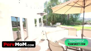 Mé fucked Mo Stepmom Agus Pussy Creamed