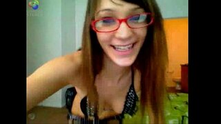 Geeky Teen Teases ing Cam lan nemu freaky