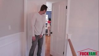 Squirts Diundhuh Saka Cum Ing Stepsister Pasuryan - Harmoni Wonder