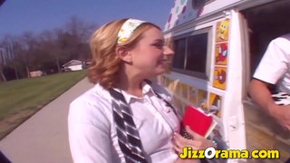 JizzOrama-Kinky Sex Van A Malá Blondínka, Ktorí Chcú Lízatko