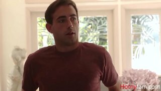 ���ुखुरा फिड उनको बिल्ली गर्न Stepnephew