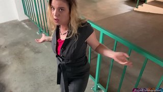 ���ੁਤੇਲੀ ਮਾਂ ਪ੍ਰਾਪਤ ਕਰਦਾ ਹੈ, ਗੁੱਸੇ ਨੂੰ ਉਸ ਦੇ stepson cums ਉਸ ਦੇ ਅੰਦਰ ਚੂਤ