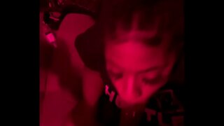 Ebony Aberración drena a miña BBC en volta da sala de estudo