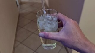 Nuair a faigheann soith iontas piss d. agus loves sé